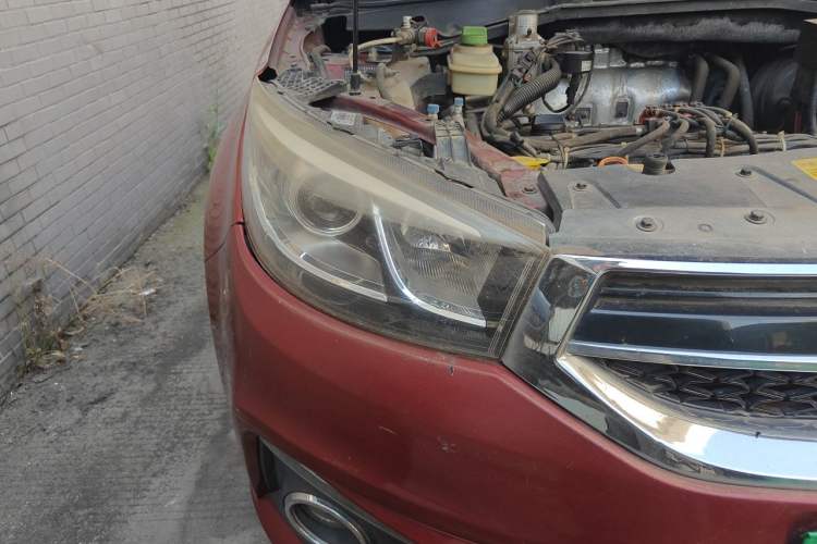 Used Chery Tiggo 3 2014 1.6L Manual Zhishang Edition Right Front Headlight