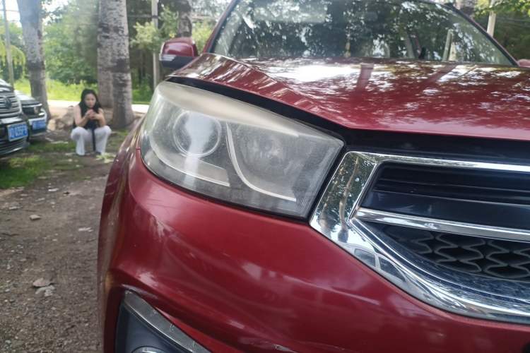 Used Chery Tiggo 3 2014 1.6L Manual Luxury Edition Right Front Headlight