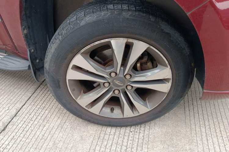 Used Chery Tiggo 3 2014 1.6L Manual Zhishang Edition Right Front Wheel Hub