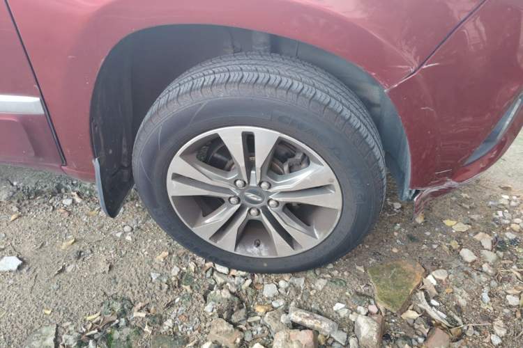 Used Chery Tiggo 3 2014 1.6L Manual Zhishang Edition Right Front Wheel Hub