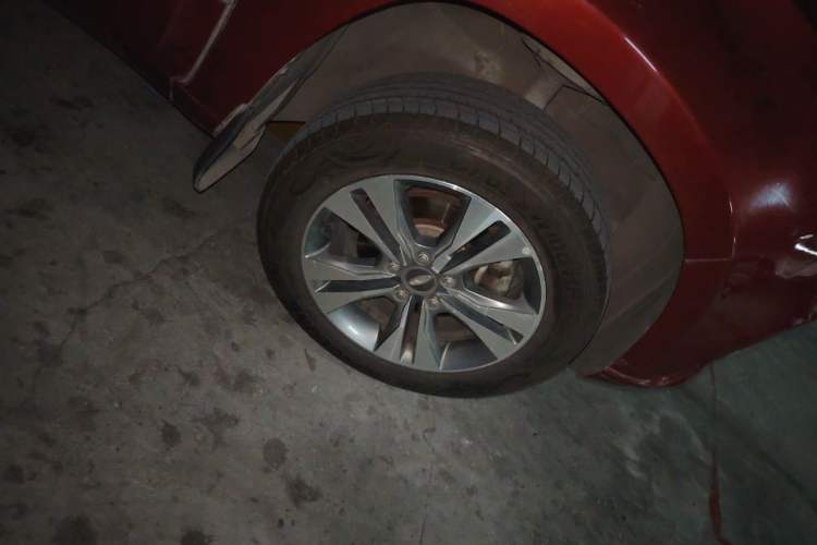 Used Chery Tiggo 3 2014 1.6L Manual Zhishang Edition Right Front Wheel Hub