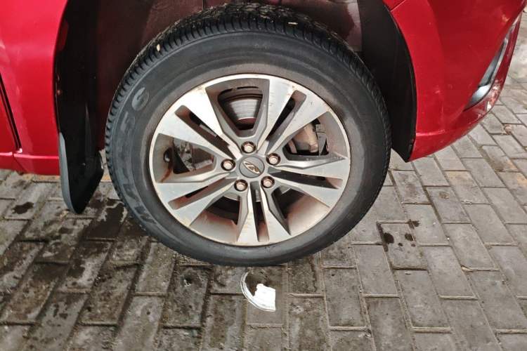 Used Chery Tiggo 3 2014 1.6L Manual Luxury Edition Right Front Wheel Hub