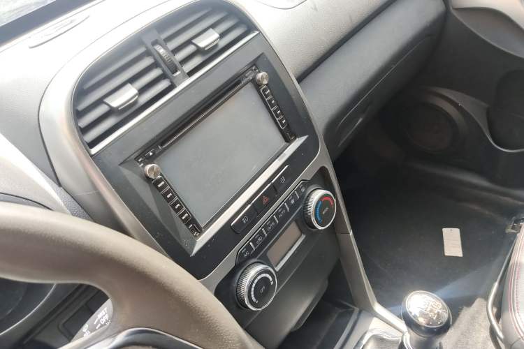 Used Chery Tiggo 3 2014 1.6L Manual Zhishang Edition Audio And AC Panel