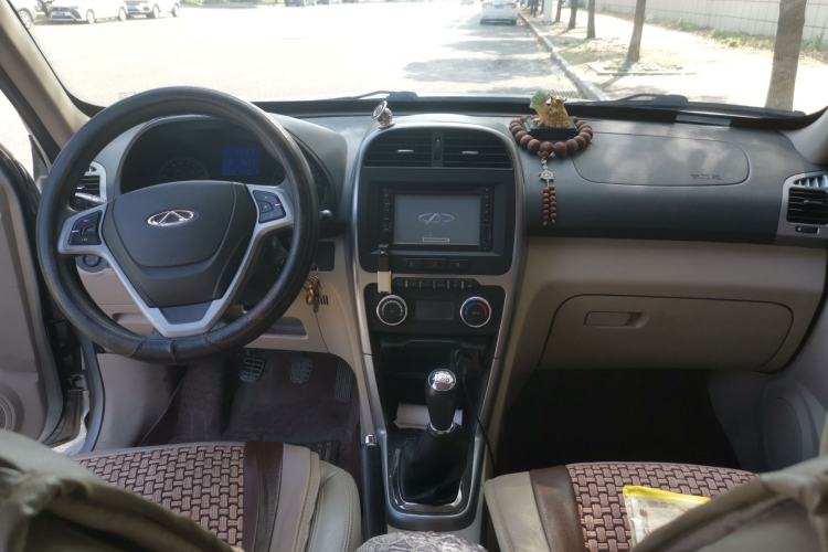 Used Chery Tiggo 3 2014 1.6L Manual Zhishang Edition Center Console