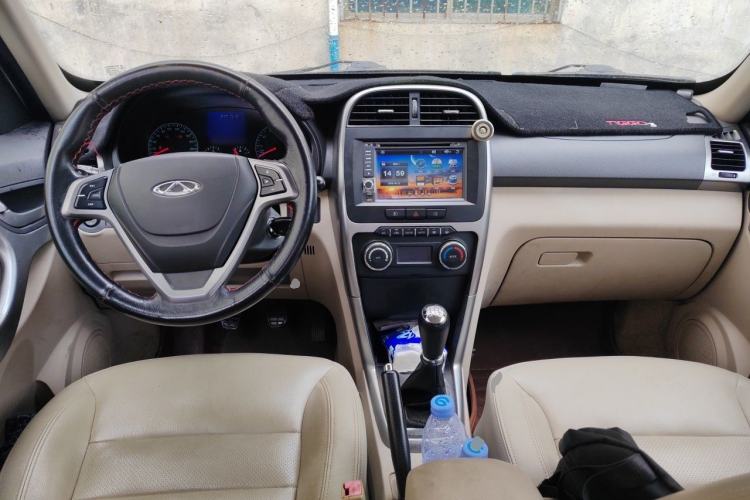 Used Chery Tiggo 3 2014 1.6L Manual Zhishang Edition Center Console