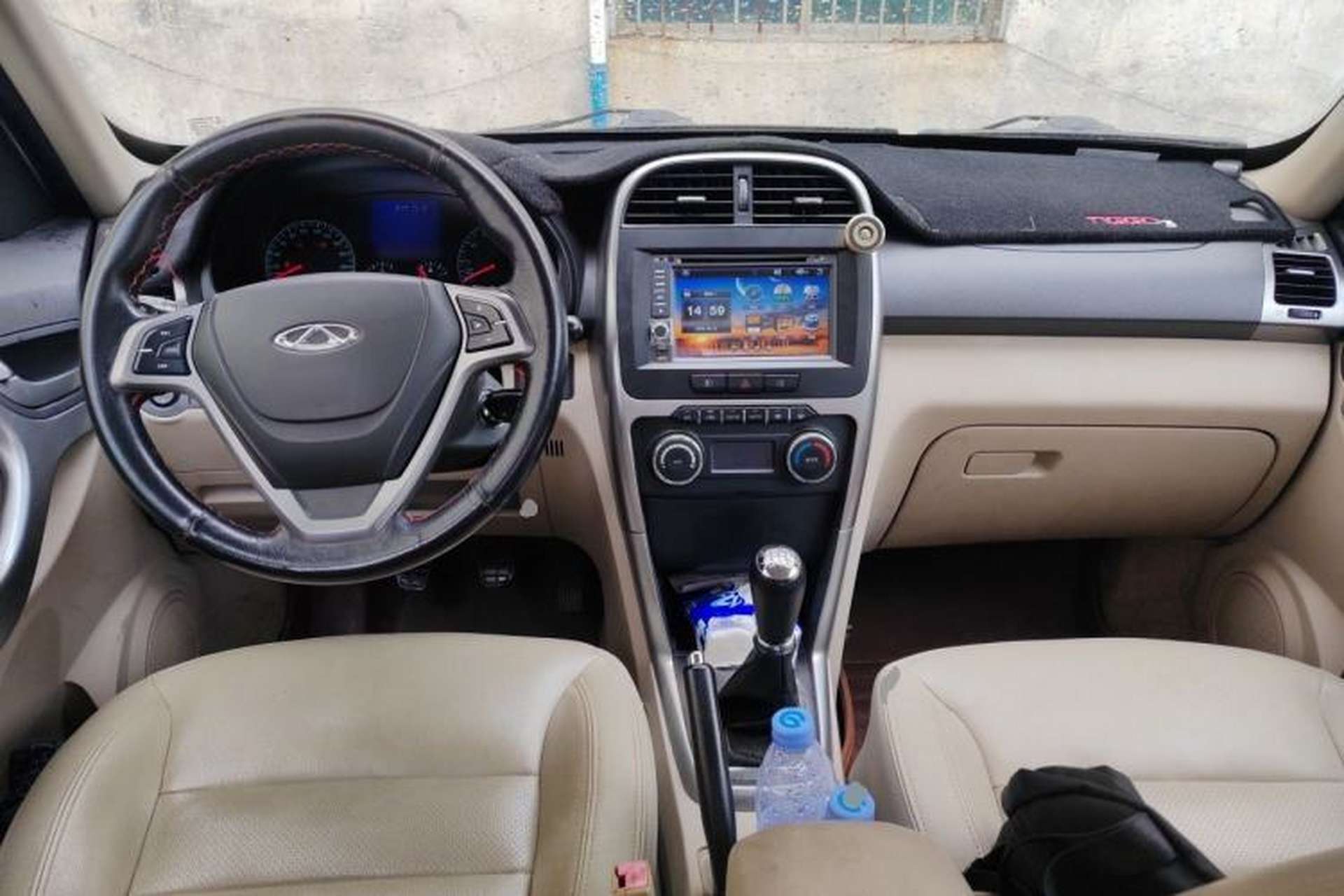 Used Chery Tiggo 3 2014 1.6L Manual Zhishang Edition Center Console
