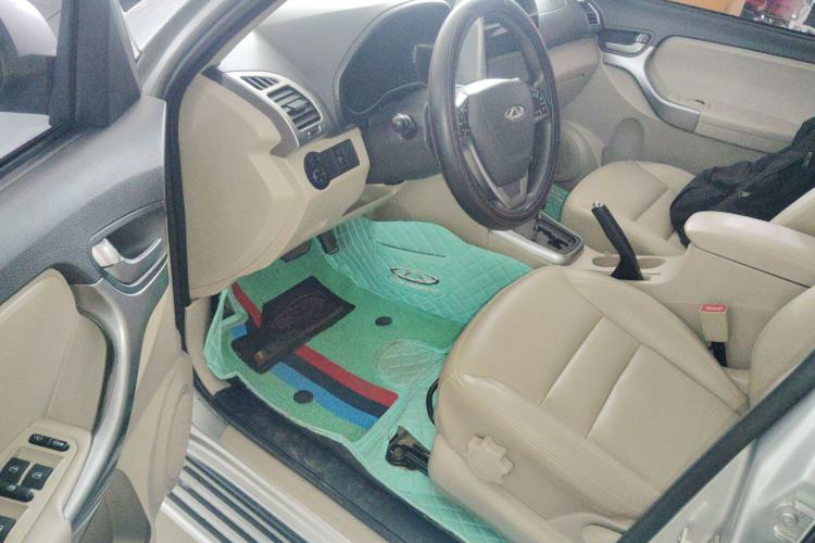 Used Chery Tiggo 3 2014 1.6L CVT ZhiShang Edition Driver Seat