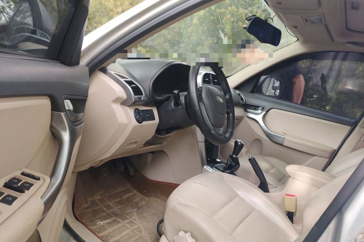 Used Chery Tiggo 3 2014 1.6L Manual Zhishang Edition Driver Seat