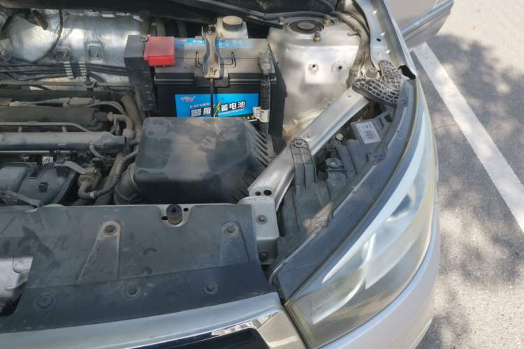 Used Chery Tiggo 3 2014 1.6L Manual Zhishang Edition Engine Bay Left