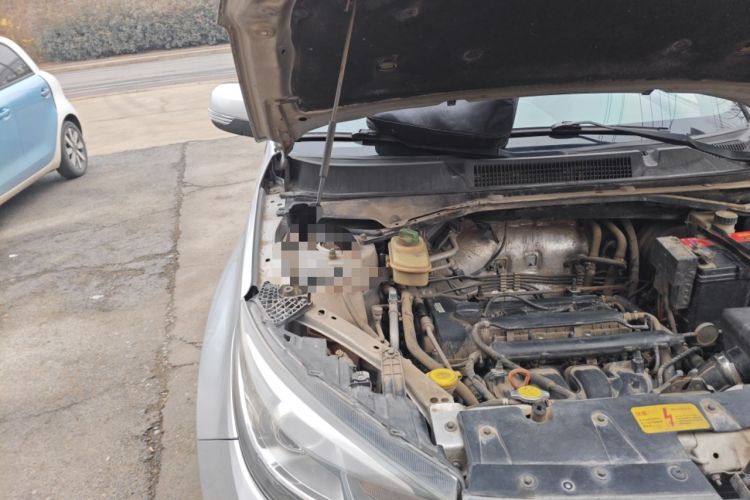 Used Chery Tiggo 3 2014 1.6L Manual Zhishang Edition Engine Bay Right