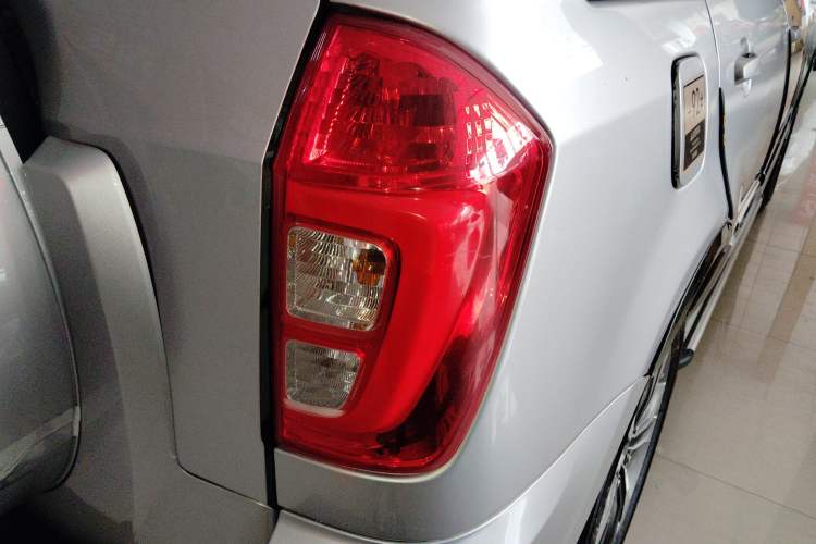 Used Chery Tiggo 3 2014 1.6L CVT ZhiShang Edition Exterior 3