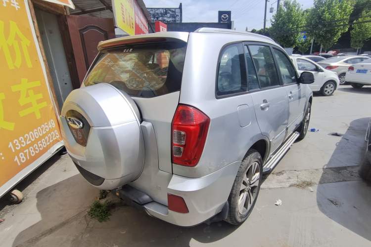 Used Chery Tiggo 3 2014 1.6L Manual Zhishang Edition Exterior 4