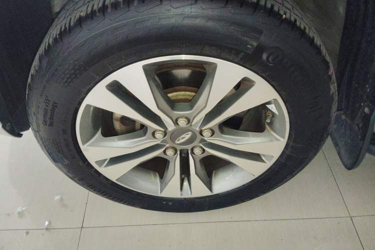 Used Chery Tiggo 3 2014 1.6L CVT ZhiShang Edition Exterior 4