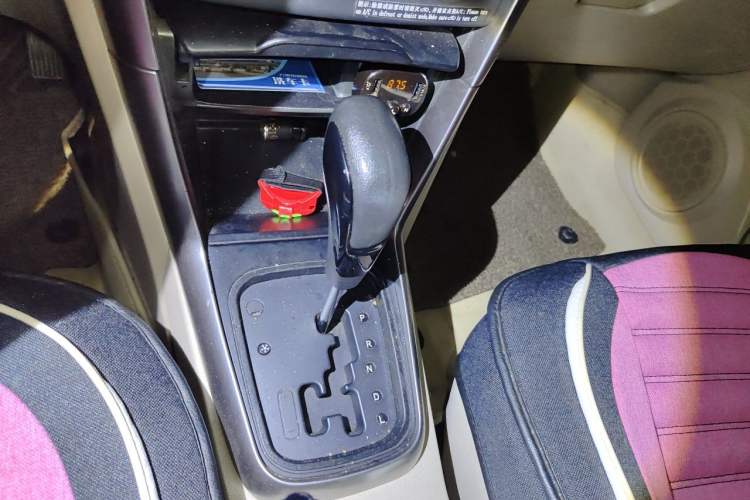Used Chery Tiggo 3 2014 1.6L CVT Fashion Edition Gear Lever