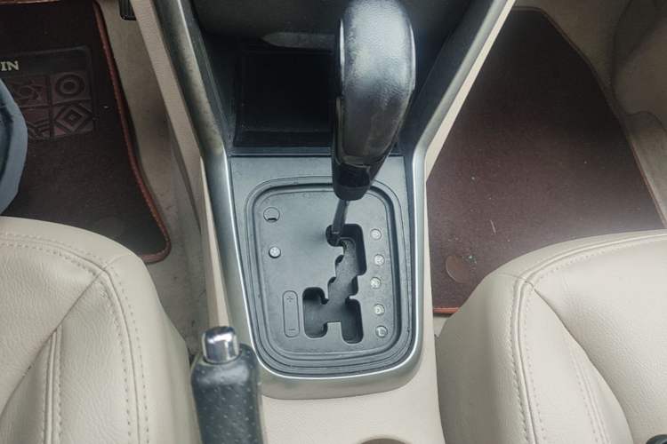 Used Chery Tiggo 3 2014 1.6L CVT ZhiShang Edition Gear Lever