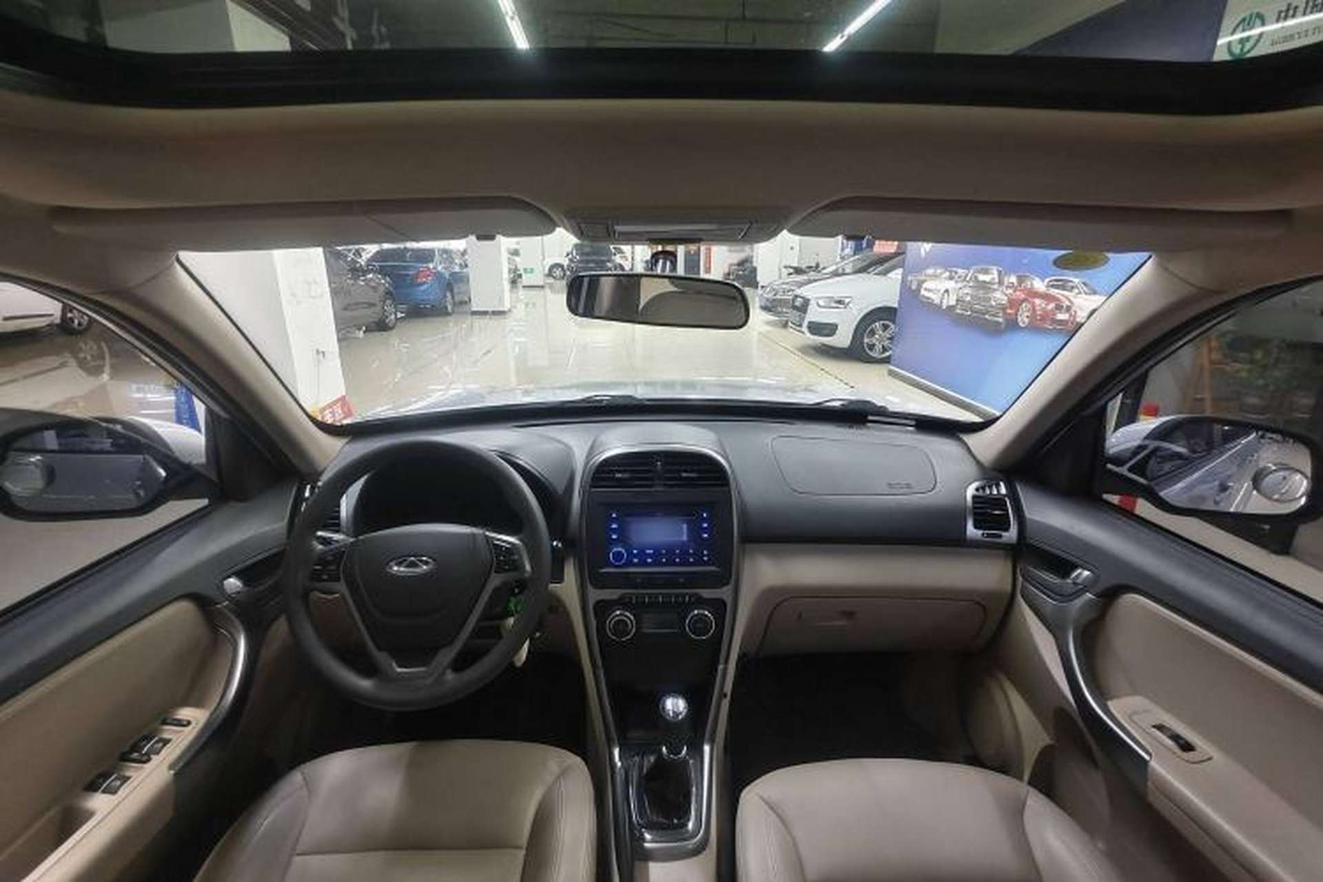 Used Chery Tiggo 3 2014 1.6L Manual Zhishang Edition Interior 1