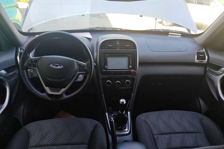 Used Chery Tiggo 3 2014 Magic Edition 1.6L Manual Fashion Version Interior 3