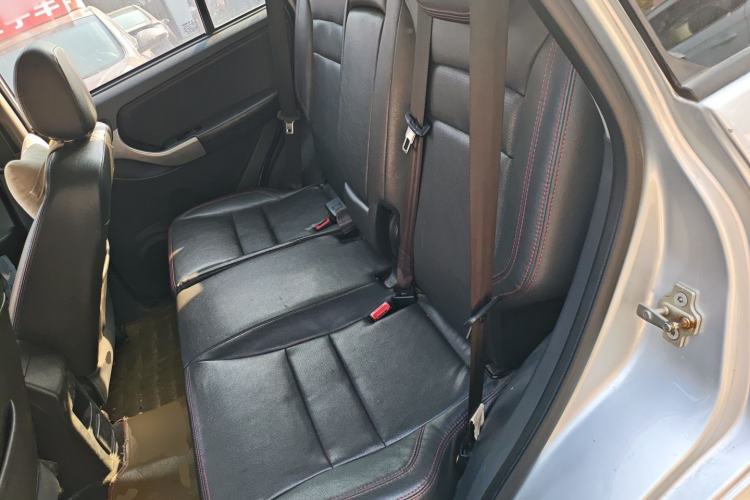Used Chery Tiggo 3 2014 1.6L Manual Zhishang Edition Interior 4