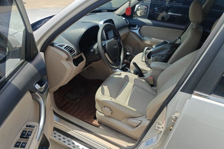 Used Chery Tiggo 3 2014 1.6L Manual Zhishang Edition Left Front Seat