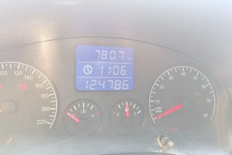 Used Chery Tiggo 3 2014 1.6L Manual Zhishang Edition Odometer Close Up