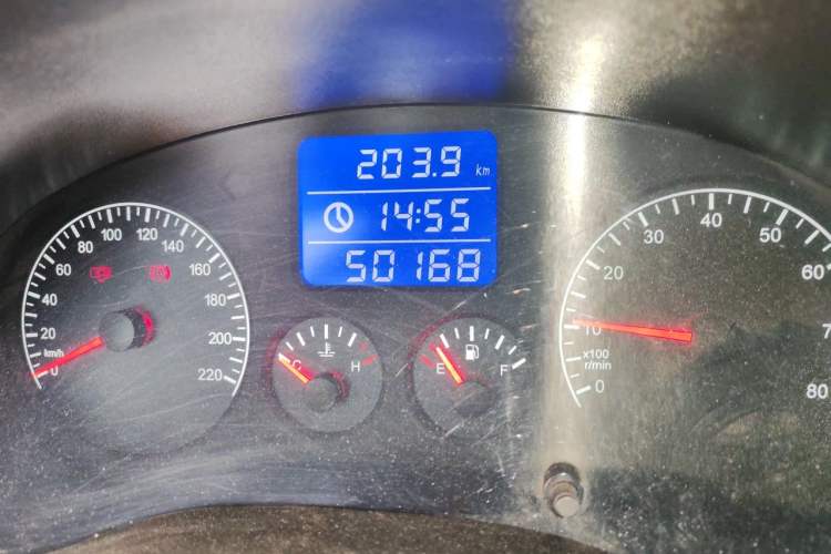 Used Chery Tiggo 3 2014 1.6L Manual Zhishang Edition Odometer Close Up