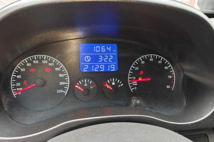 Used Chery Tiggo 3 2014 1.6L Manual Zhishang Edition Odometer Close Up