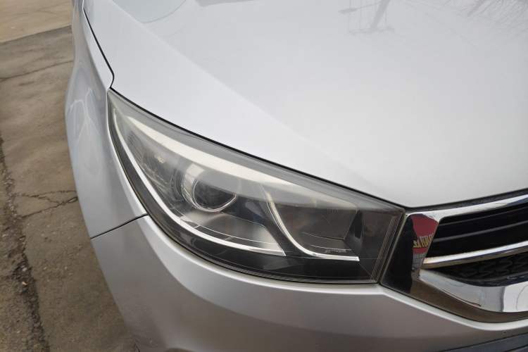 Used Chery Tiggo 3 2014 1.6L Manual Zhishang Edition Right Front Headlight