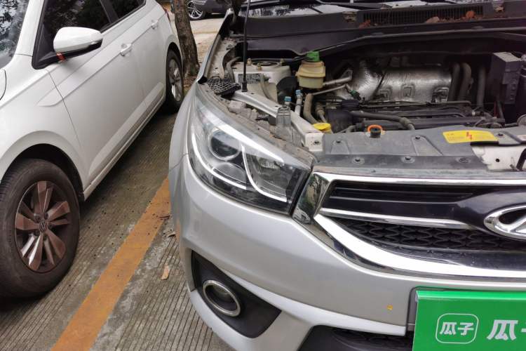 Used Chery Tiggo 3 2014 1.6L Manual Fashion Edition Right Front Headlight