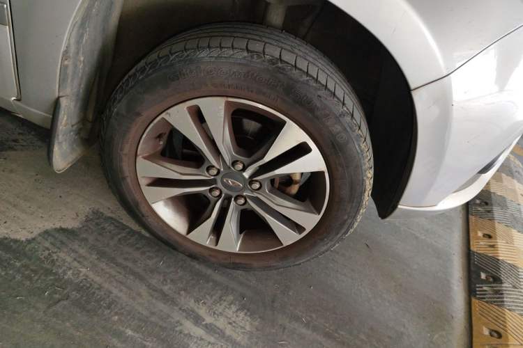 Used Chery Tiggo 3 2014 1.6L Manual Fashion Edition Right Front Wheel Hub
