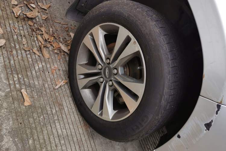 Used Chery Tiggo 3 2014 1.6L Manual Fashion Edition Right Front Wheel Hub