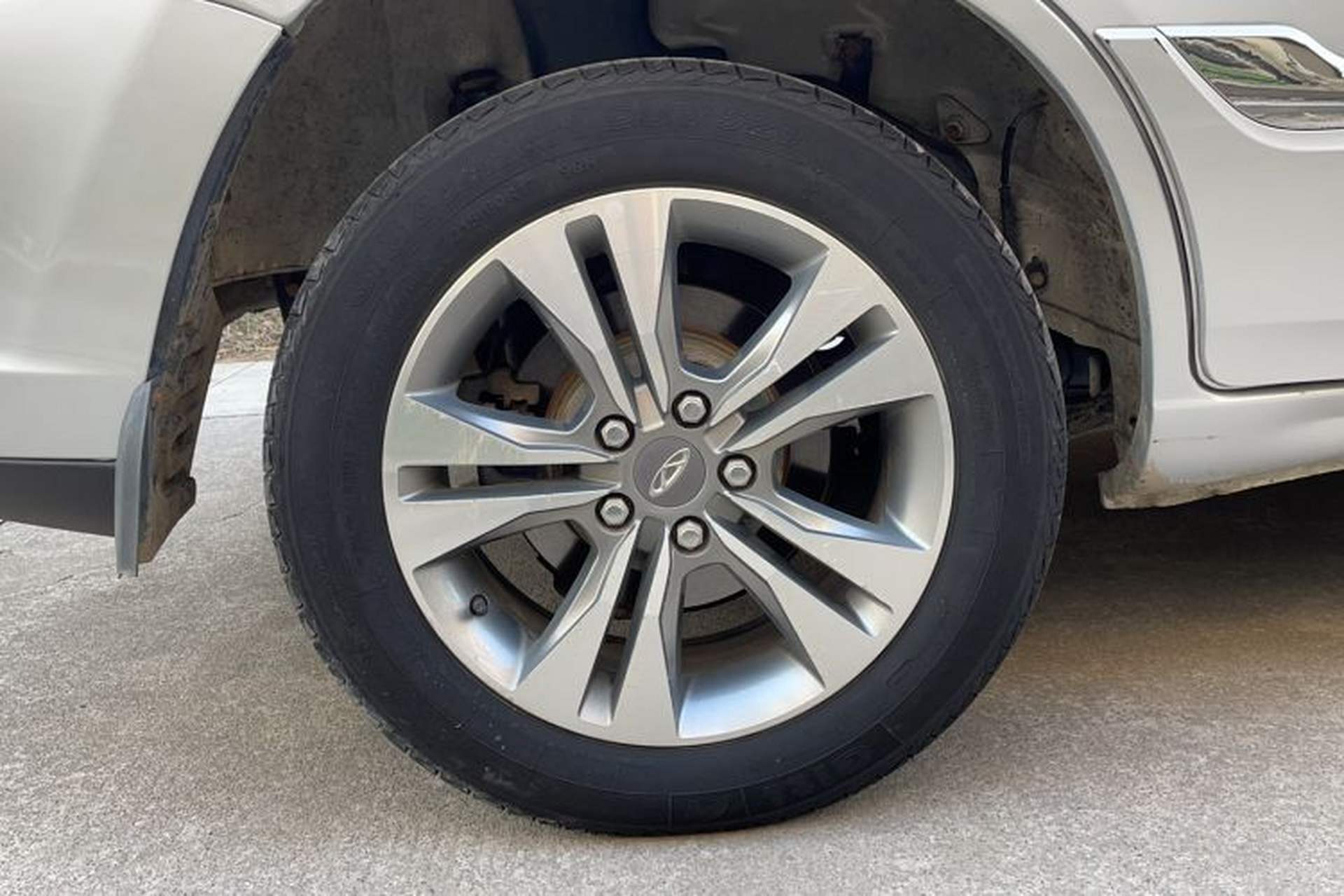 Used Chery Tiggo 3 2014 1.6L Manual Zhishang Edition Right Rear Wheel Hub