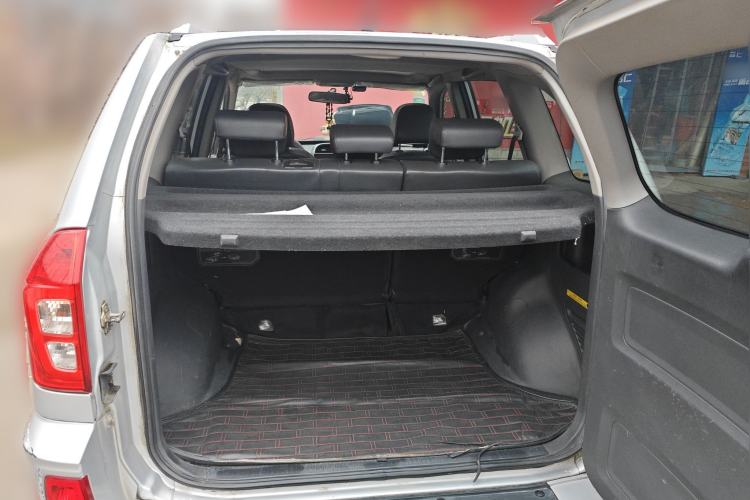 Used Chery Tiggo 3 2014 1.6L Manual Zhishang Edition Trunk