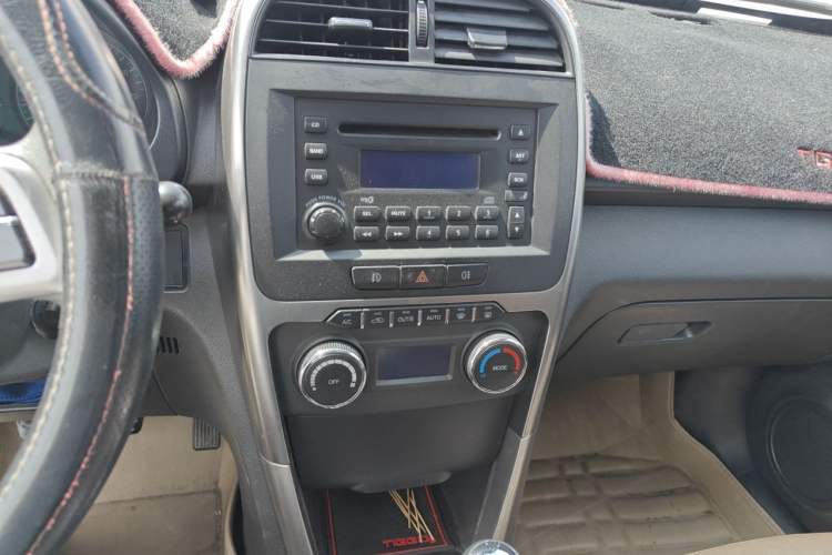 Used Chery Tiggo 3 2014 1.6L Manual Zhishang Edition Audio And AC Panel