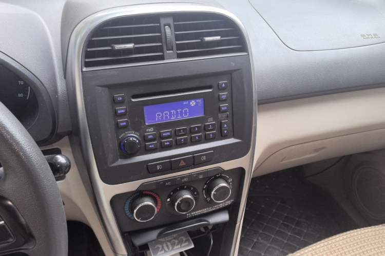 Used Chery Tiggo 3 2014 1.6L Manual Fashion Edition Audio And AC Panel