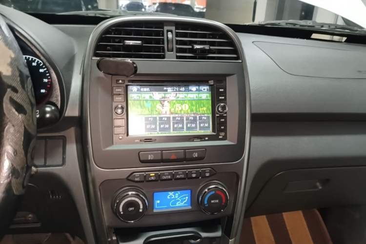 Used Chery Tiggo 3 2014 1.6L CVT ZhiShang Edition Audio And AC Panel