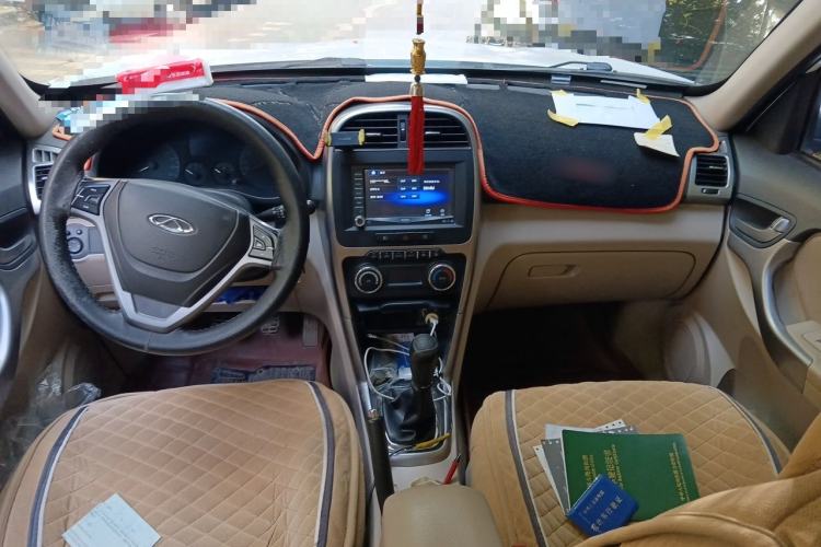 Used Chery Tiggo 3 2014 1.6L Manual Zhishang Edition Center Console