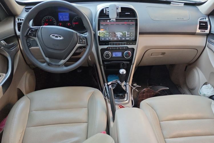 Used Chery Tiggo 3 2014 1.6L Manual Zhishang Edition Center Console