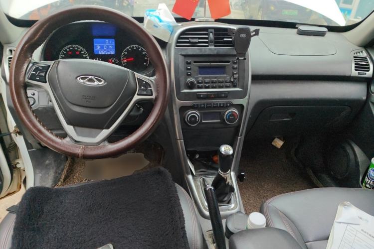 Used Chery Tiggo 3 2014 1.6L Manual Zhishang Edition Center Console