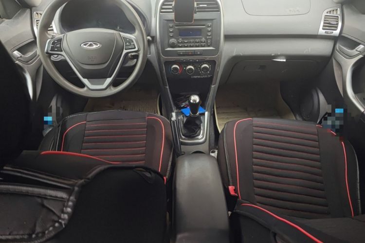 Used Chery Tiggo 3 2014 1.6L Manual Fashion Edition Center Console