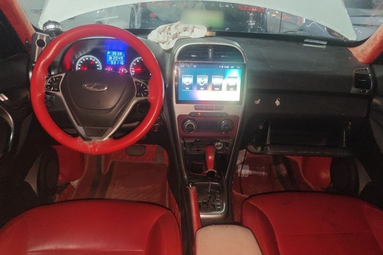Used Chery Tiggo 3 2014 1.6L CVT ZhiShang Edition Center Console