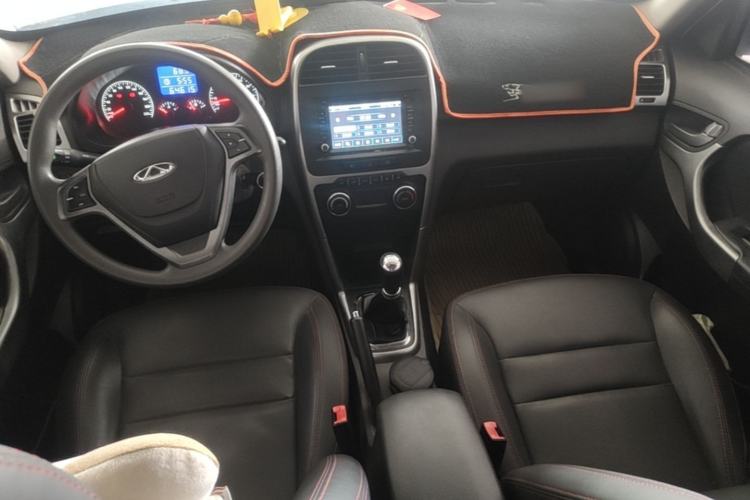 Used Chery Tiggo 3 2014 1.6L Manual Zhishang Edition Center Console