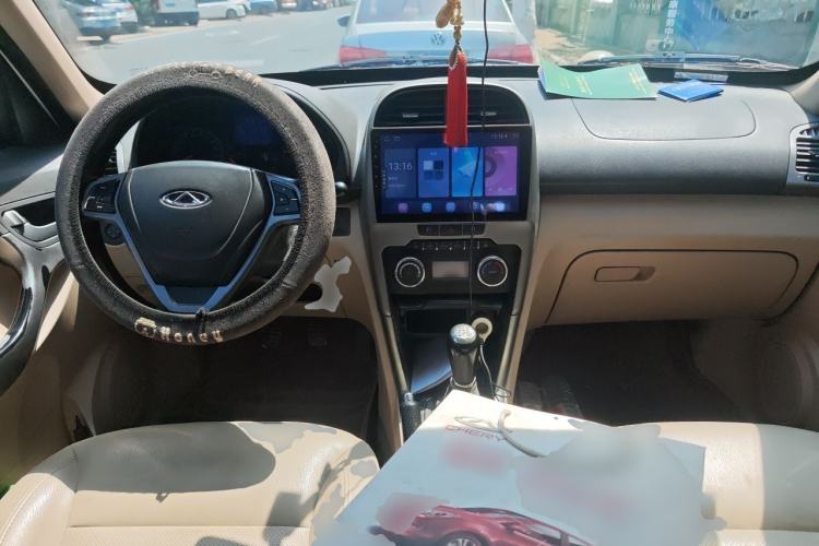 Used Chery Tiggo 3 2014 1.6L Manual Zhishang Edition Center Console