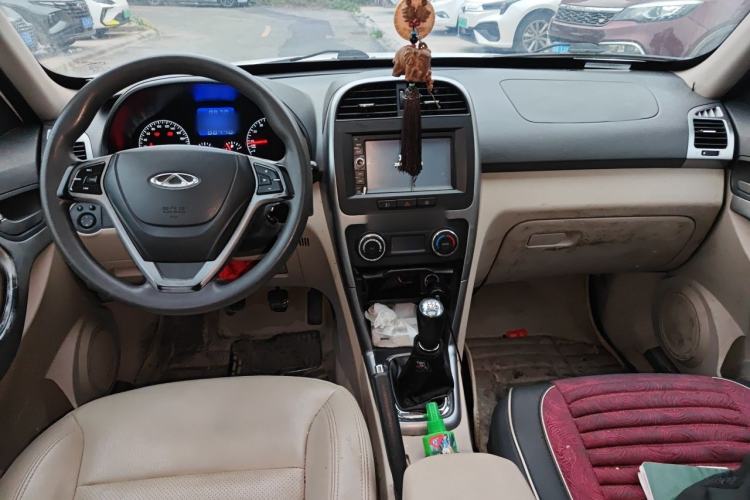 Used Chery Tiggo 3 2014 1.6L Manual Zhishang Edition Center Console