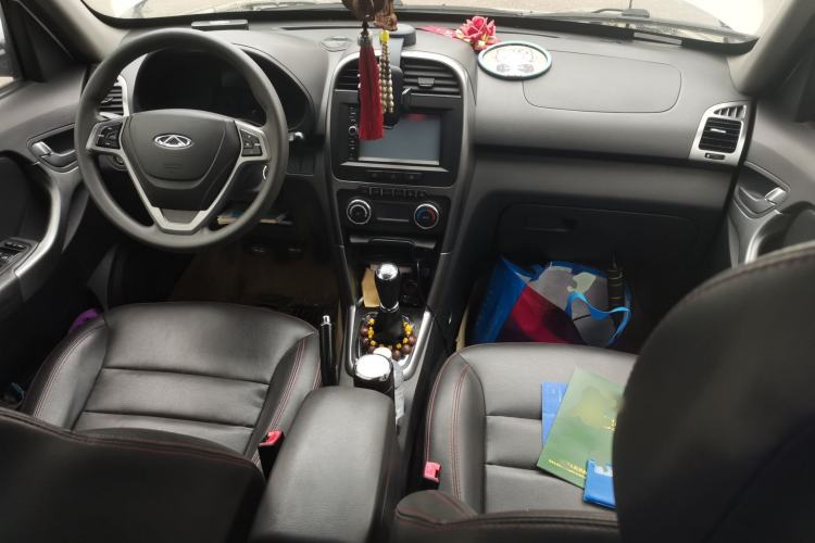 Used Chery Tiggo 3 2014 1.6L Manual Zhishang Edition Center Console