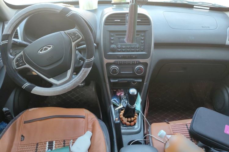 Used Chery Tiggo 3 2014 1.6L Manual Zhishang Edition Center Console