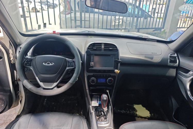 Used Chery Tiggo 3 2014 1.6L Manual Zhishang Edition Center Console