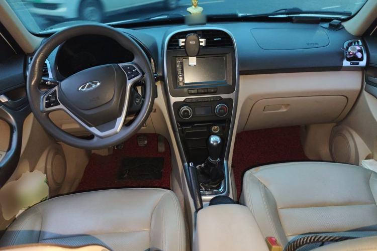 Used Chery Tiggo 3 2014 1.6L Manual Zhishang Edition Center Console