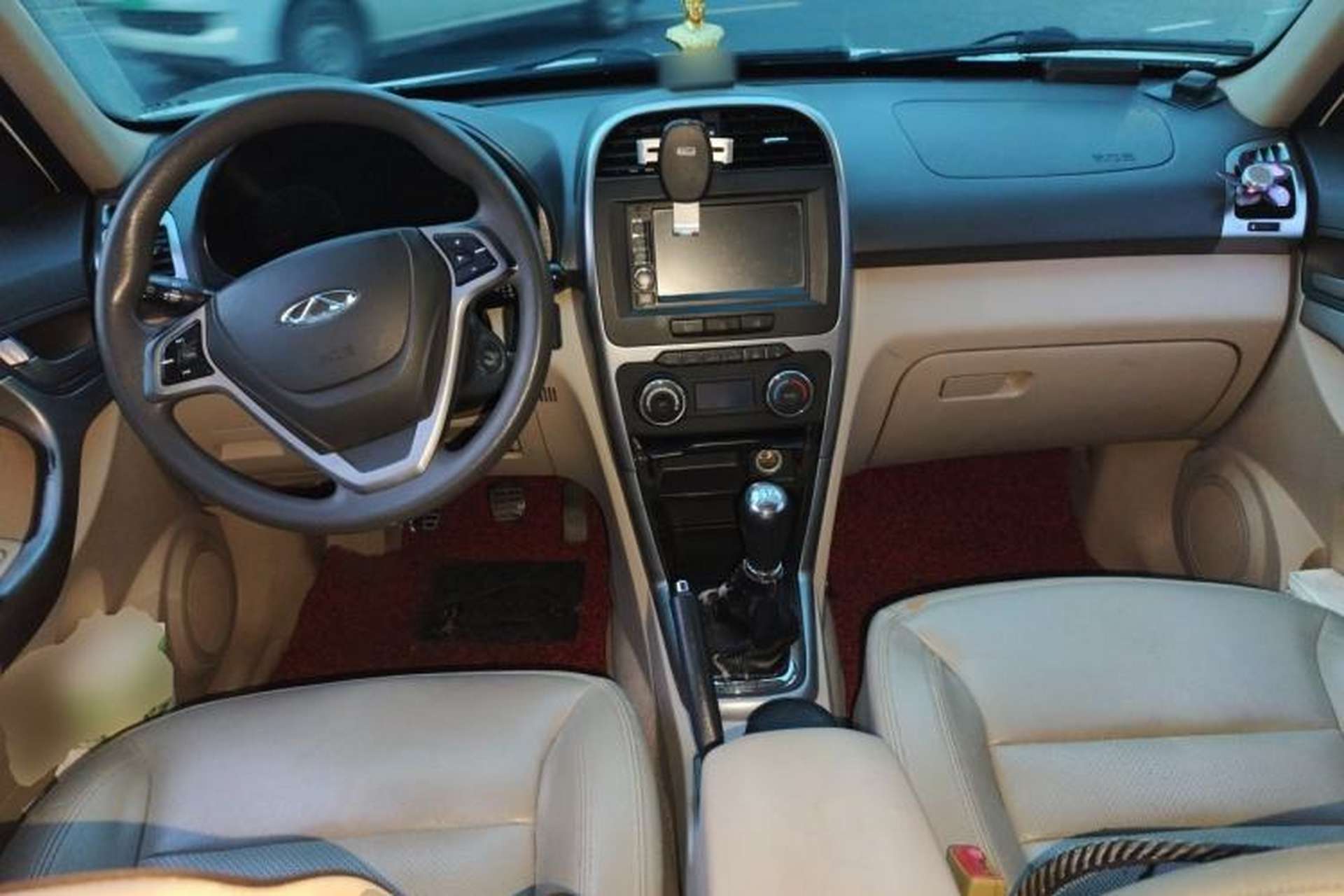 Used Chery Tiggo 3 2014 1.6L Manual Zhishang Edition Center Console