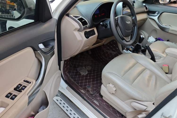 Used Chery Tiggo 3 2014 1.6L Manual Zhishang Edition Driver Seat