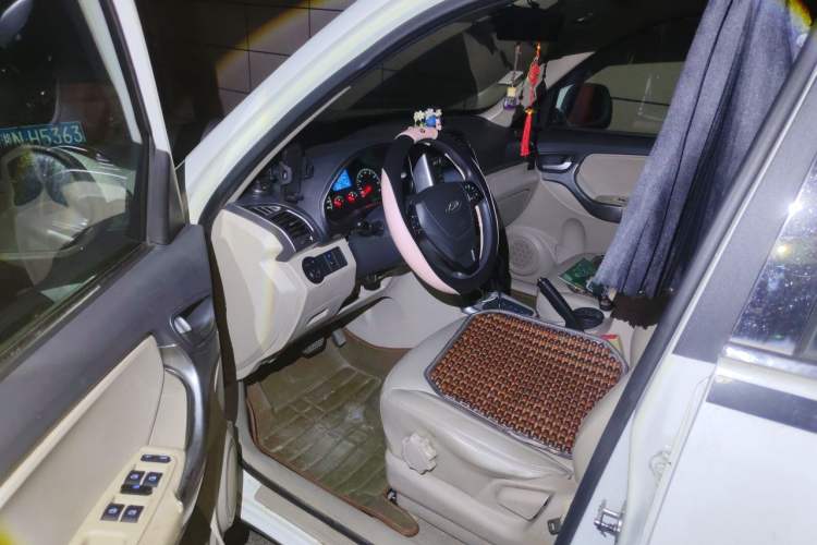 Used Chery Tiggo 3 2014 1.6L CVT ZhiShang Edition Driver Seat